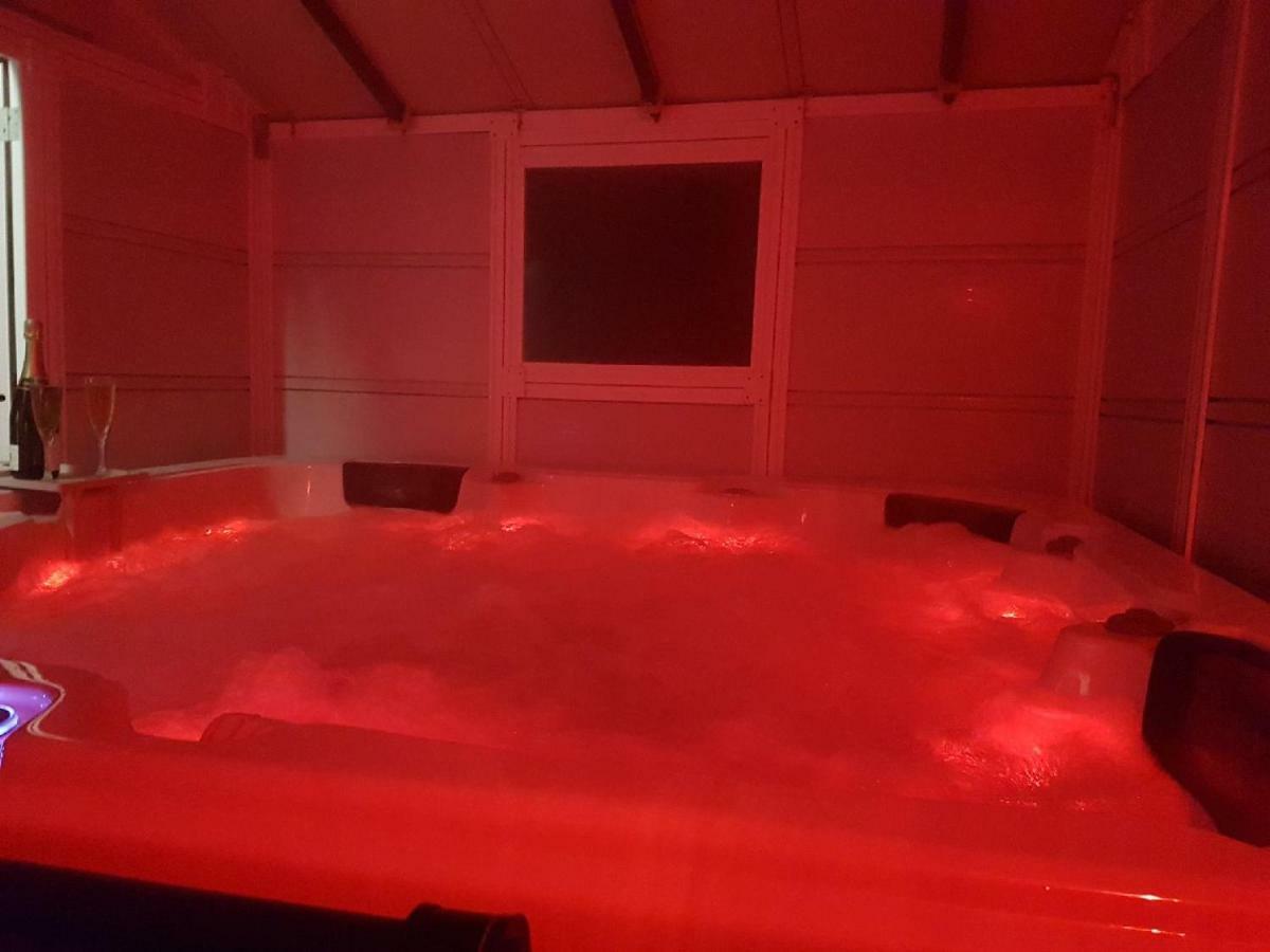 Asunda Spa&sauna, D'hôtes